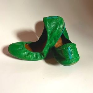 Kelly Green Tieks Ballet Flats